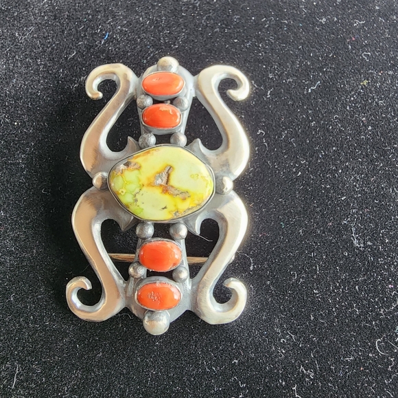 Chimney Butte Sterling Silver and Palomino & Coral Stone Belt Buckle - Picture 9 of 14